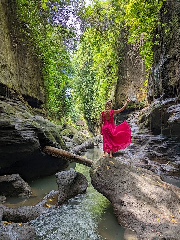 📍Hidden Canyon Beji Guwang, Bali. I love traveling and exploring hidden places, untouched by human hands and not that many tourists in the proximity. And I’ve found my hidden gem in Bali as well.