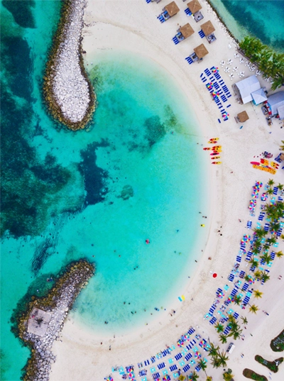 travel-guide-to-the-bahamas-beach