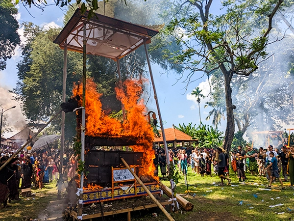 CREMATION-CEREMONY-of-two-royals-bali