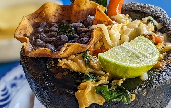 alina_blaga_solo_travel_mexico_food